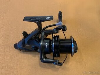 Shimano naviják Medium Baitrunner CI4+ LC 5500 XTB