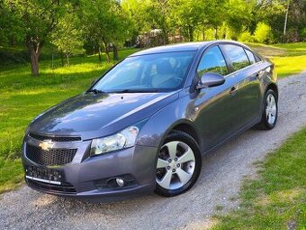 Chevrolet Cruze 2.0 VCDi 110kw,167tkm,2011,2xklíč,Serviska