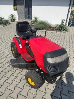 ZAHRADNÍ TRAKTOR HUSQVARNA DVOUVALEC