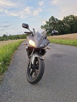 Yamaha yzf-r125 2013