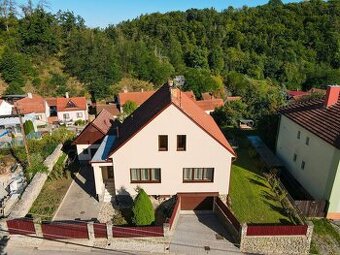 Pronájem rodinného domu 5+1 po kompletní rekonstrukci, Šebro