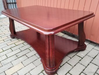 Dřevěný konferenční stolek / masiv / pravé dřevo