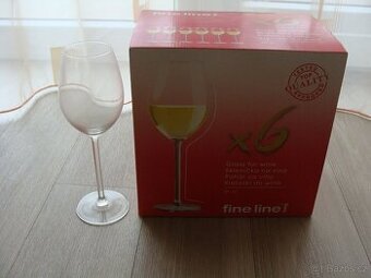 Skleničky na víno- nové