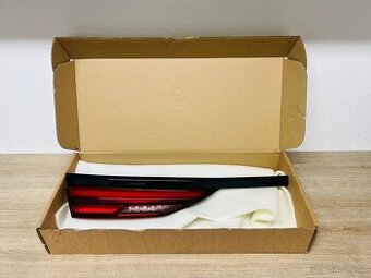 BMW F44 zadní světlo