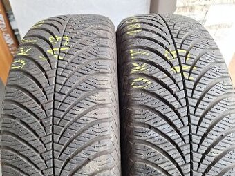Prodám zimní pneu 185/60/15 Goodyear a Semperit