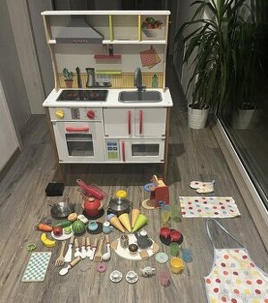Detska kuchynka LIDL Playtive + bohate prislusenstvi