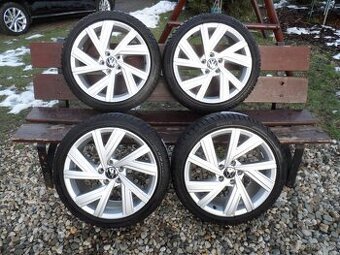 Originál Alu VW +Zimní Pneu Pirelli 225/40/18, ET 51 5X112