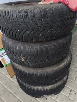 Peugeot-308 4x plech + pneu 195/65 R15 zimní