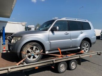 Mitsubishi Pajero 4 - náhradní díly