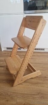 Dětská dřevěná jídelní židlička