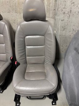 Volvo S80 II sedadla a tapece