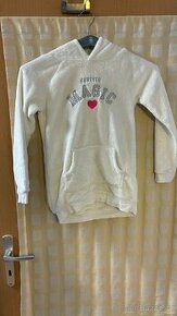 Krásná bílá mikina s kapucí s jednorožcem