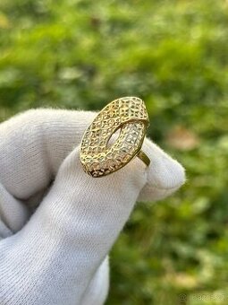 Zlatý prsten 4,06g - 1