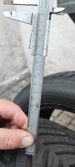 Pneu 235x50 r18 kormorán