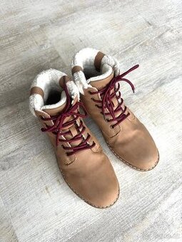 Kotníčkové zimní boty Loap, vel.38