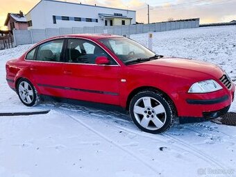 Volkswagen Passat 2.3 V5 125KW 4MOTION,nová stk,ČR původ