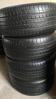 Letní pneu 245/40 19'