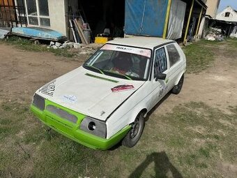 Závodní škoda favorit