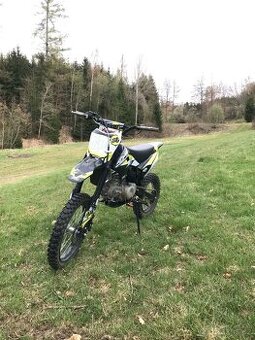 Stomp z3 140 pitbike