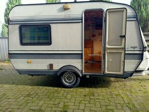 hobby karavan- trvalé stání