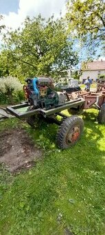 Malotraktor kloubový
