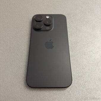 iPhone 15 Pro 256GB, pěkný stav, 12 měsíců záruka