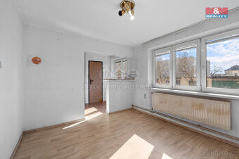 Prodej bytu 2+kk, 37 m², Slaný, ul. Máchova - 1