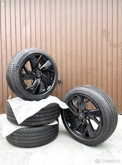 Letní kola 17" Opel Astra Kadett 225/45 R17