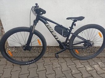 Horské kolo Giant Talon 29