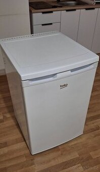 Doprava - úsporná lednice BEKO s vnitřním mrazákem