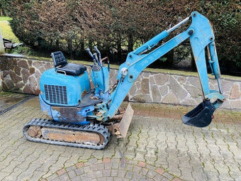 Minibagr Kubota U-10 - 1