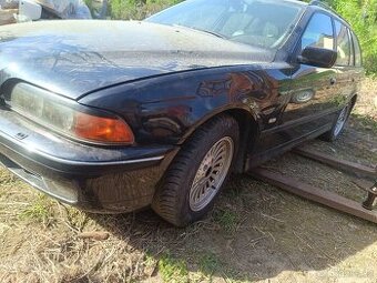 Díly BMW E39 530d cosmosschwarz