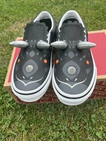 Nové Vans 32, 450,-Kč - 1