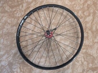 Přední kolo Novatec + Mavic 26"
