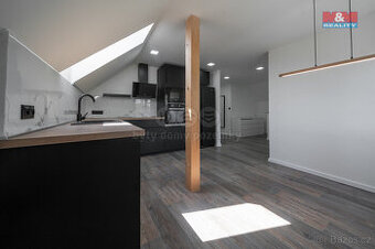 Pronájem bytu 3+1, 92 m², Radonice, ul. Růžičkova - 1