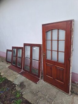 Použitá okna a dveře ve skvělém stavu – cena dohodou