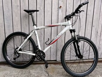 Giant Terrago 3