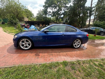 BMW 325i E92 M paket kůže, xenony, r.v. 2009