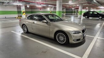 BMW e93 320i
