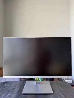 LCD HP E243 W24"