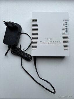Router MikroTik RB951G-2HnD - 5x1Gbps, Wi-Fi 2.4GHz (b,g,n)