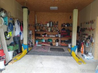 dvousloupovy zvedak