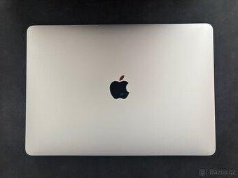 💻 MacBook Air 13,3” Retina – Intel i5, 8 GB RAM, 121 GB SSD