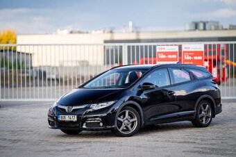 Honda Civic Tourer 1.8 Sport + ADS - v ČR jako nové