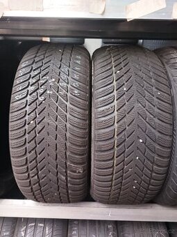 225/45/17 Nokian