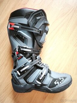 LEATT boty 5.5 Flexlock Enduro Graphene