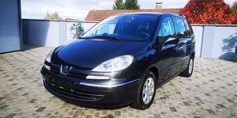Peugeot 807 2,0 HDI - 100kw. 7 MÍSTNÉ - STYLE - HEZKÝ STAV