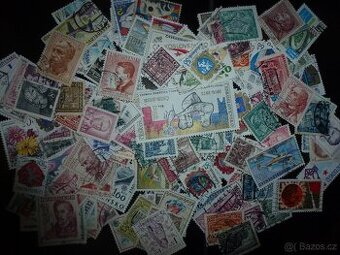Poštovní známky Československo přes 1300 ks