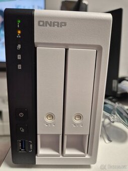 Výkonný NAS QNAP TS-216G (4GB RAM, 2.5GbE + 1GbE) – v záruce
