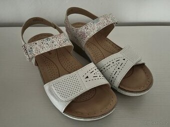 Dámské sandály